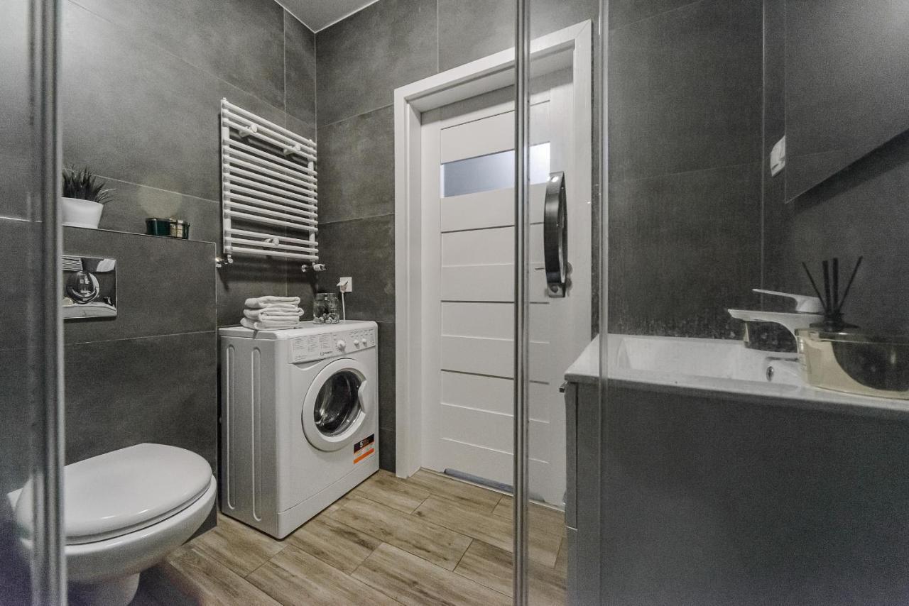 לודז' Lumina Luxury Apart On Wroblewskiego Street מראה חיצוני תמונה