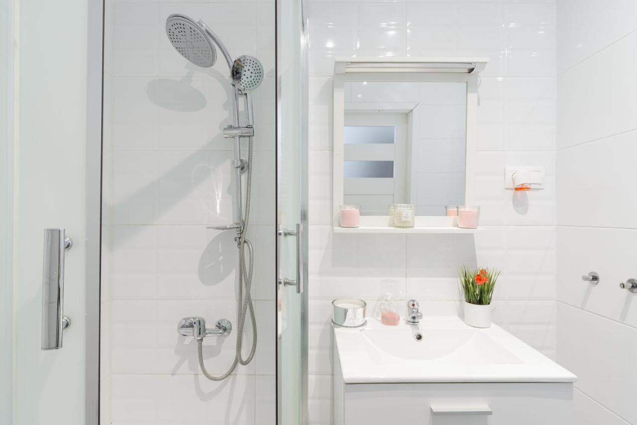 לודז' Lumina Luxury Apart On Wroblewskiego Street מראה חיצוני תמונה
