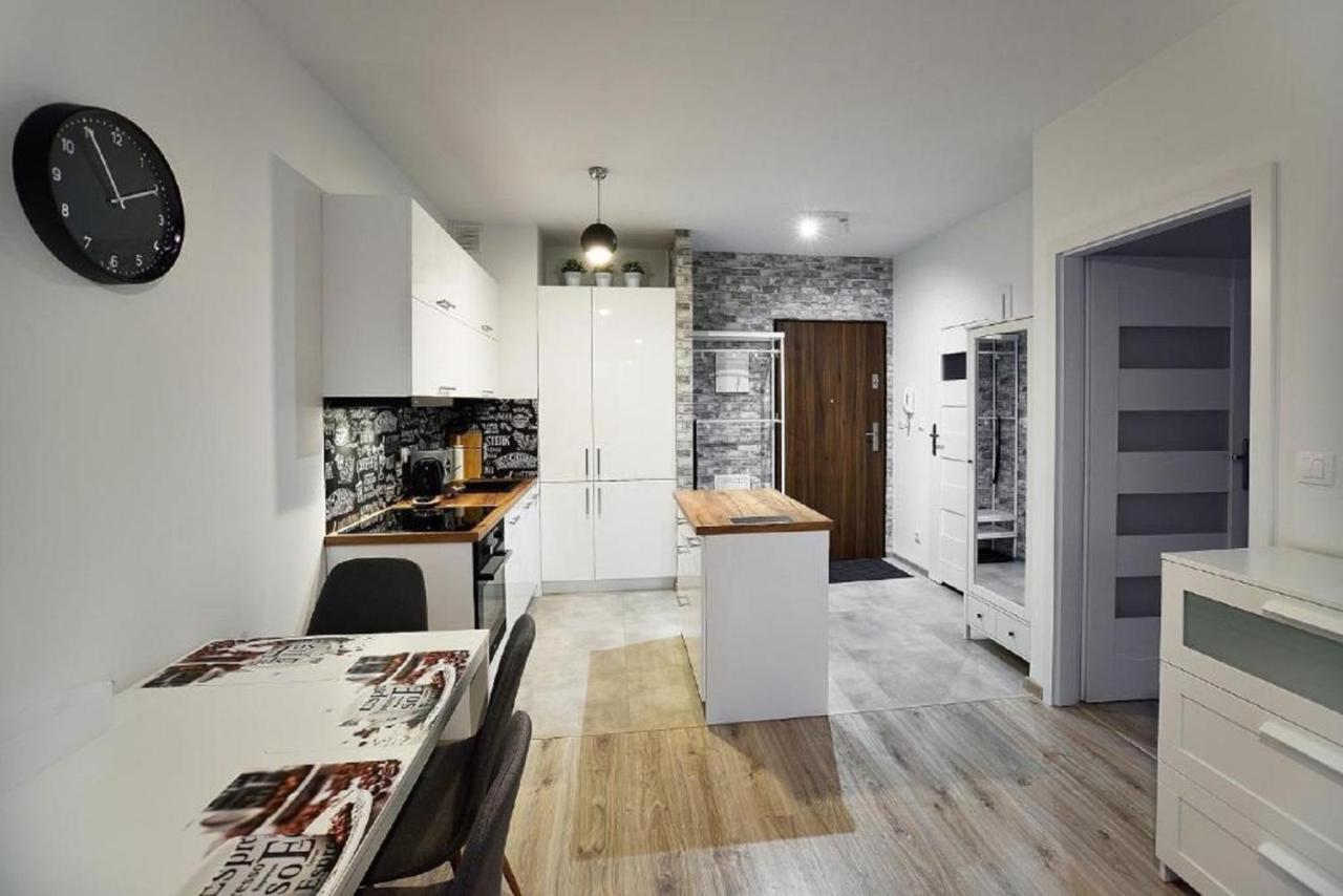 לודז' Lumina Luxury Apart On Wroblewskiego Street מראה חיצוני תמונה