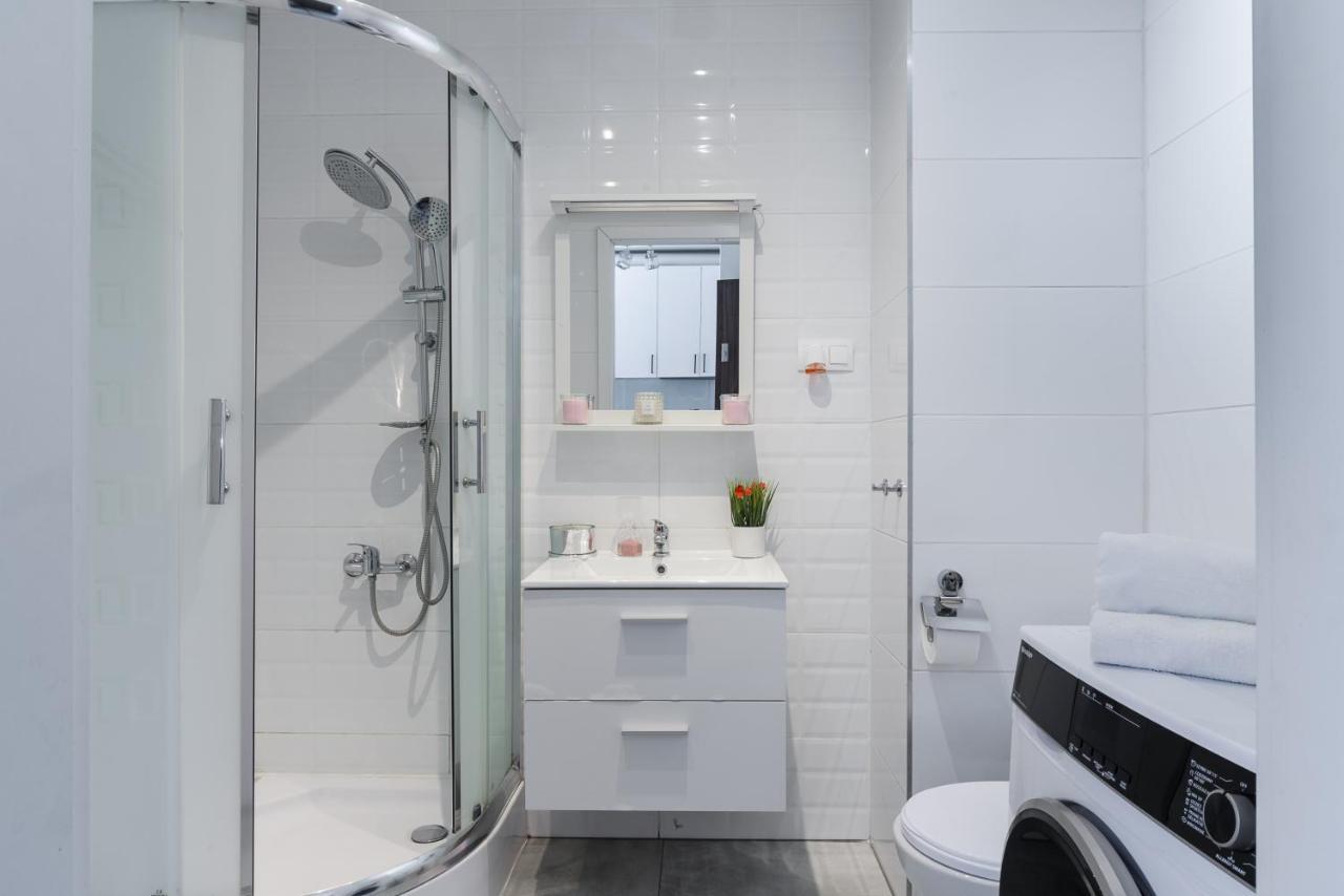 לודז' Lumina Luxury Apart On Wroblewskiego Street מראה חיצוני תמונה